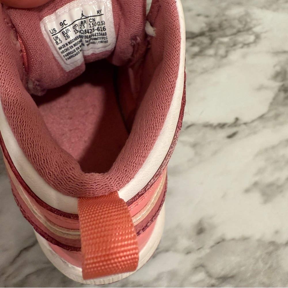 Jordan High Tops - Picture 4 of 4